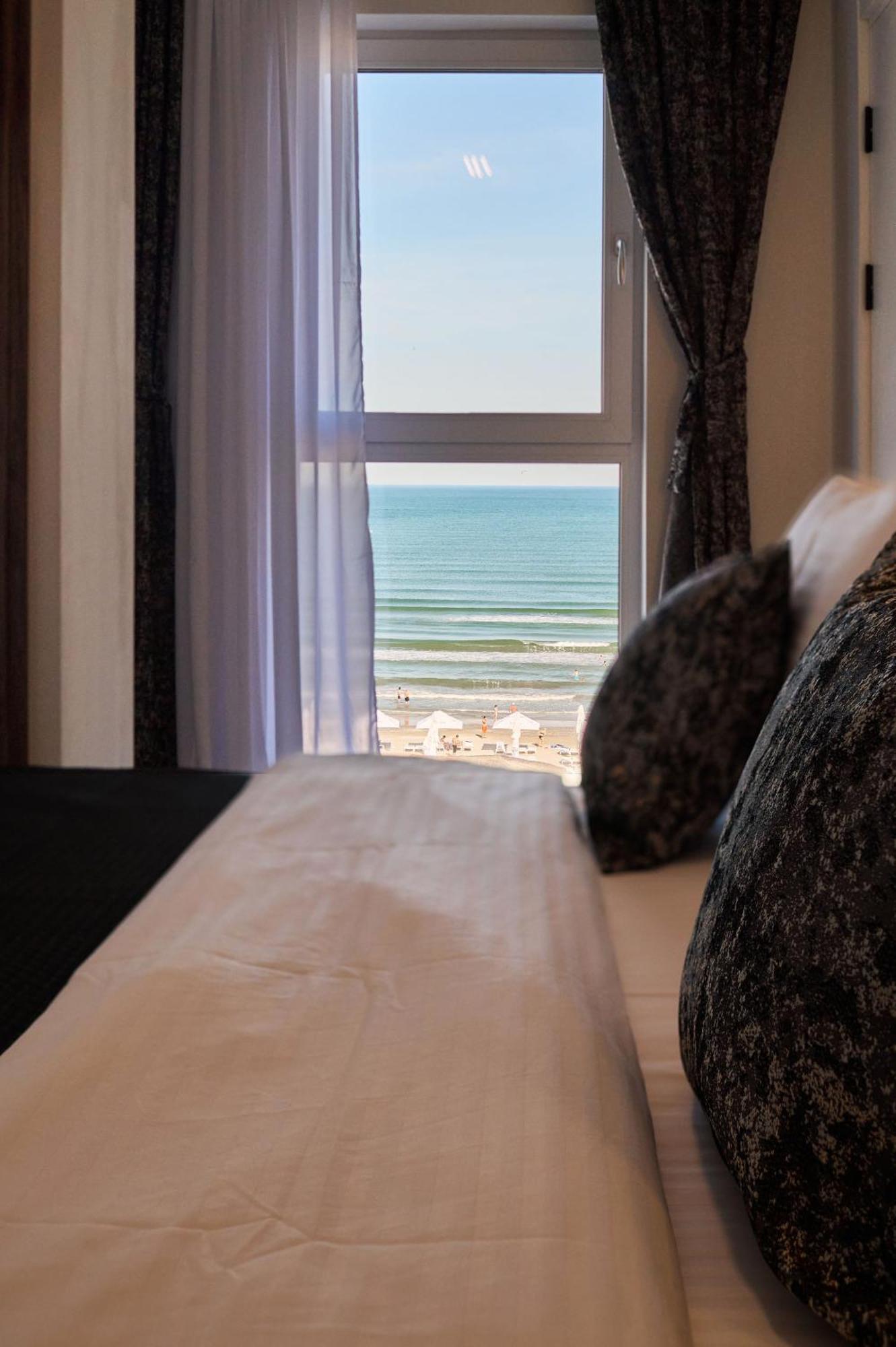 Alma Apartment In Infinity Beach Resort - Parking Mamaia Exterior foto