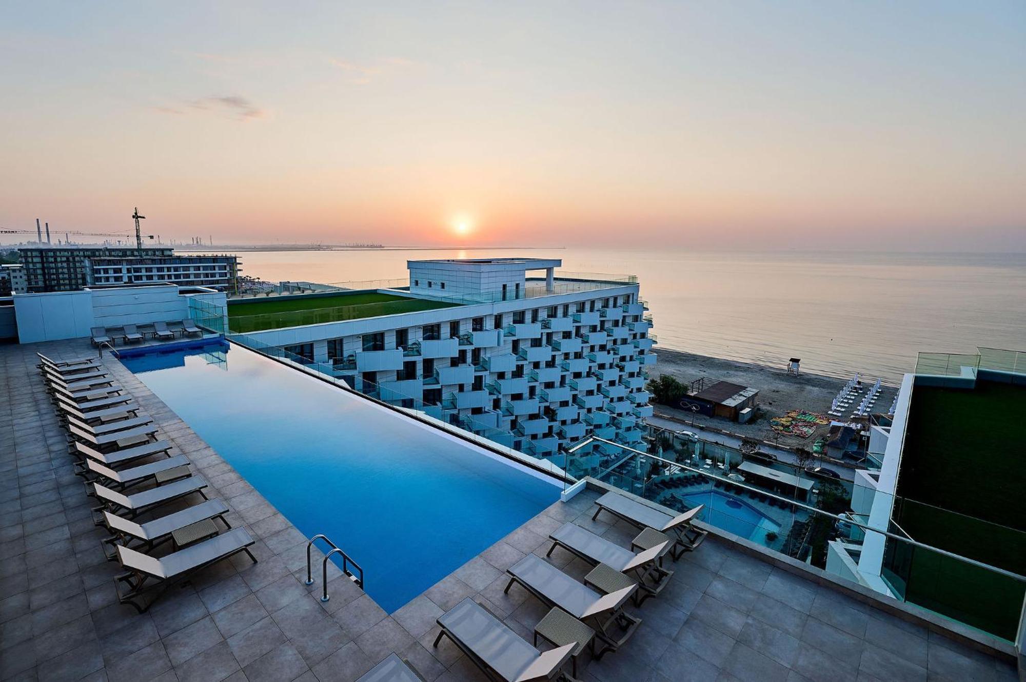 Alma Apartment In Infinity Beach Resort - Parking Mamaia Exterior foto