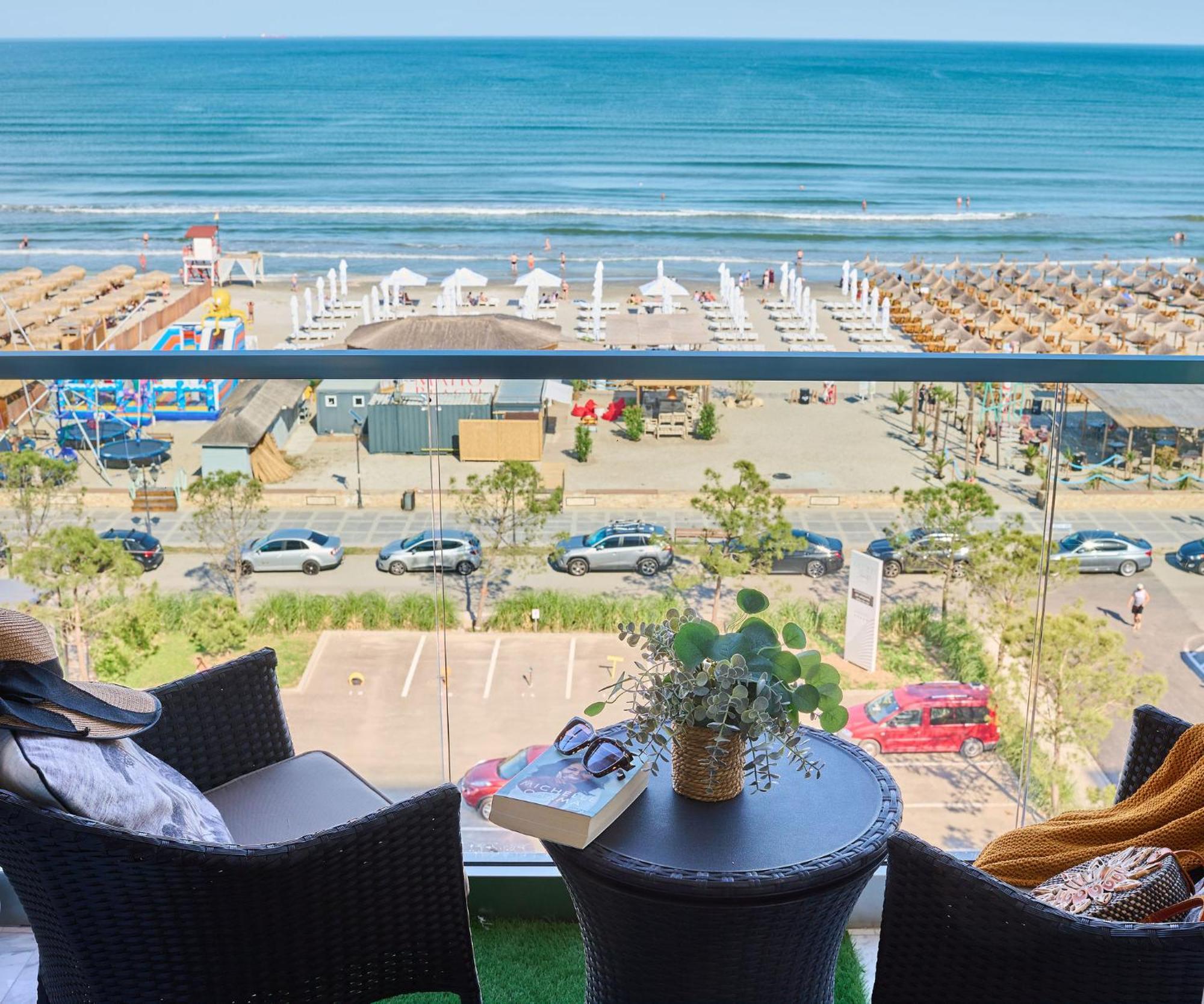 Alma Apartment In Infinity Beach Resort - Parking Mamaia Exterior foto